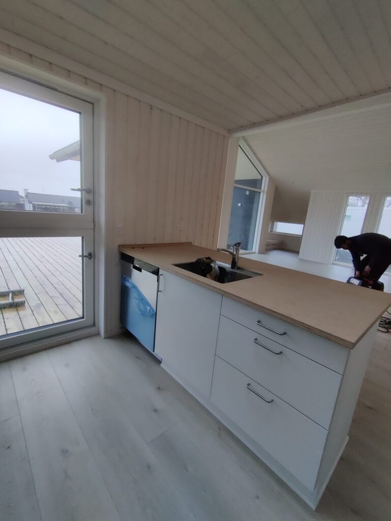 Montering af køkken